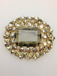 Vintage 50s Stunning Large Green Diamante Goldtone Brooch 5cms