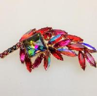 Vintage 50s Quality Sparkling Red AB Diamante Starburst Goldtone Brooch 7cms