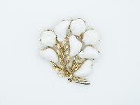 Vintage 50s Winter White Lucite Floral Design Goldtone Brooch Pretty 6cms