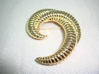 Vintage 80s Swirl Design Textured Gold Brooch Signed Saron