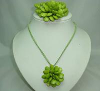 Chunky Green Flower Shaped Acrylic Pendant and Stretch Bracelet Set