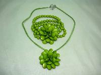 Chunky Green Flower Shaped Acrylic Pendant and Stretch Bracelet Set