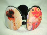 Vintage 70s Wide Ladies Faces Lucite Stretch Bracelet Unique and Chic