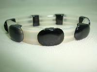 Vintage 70s Contemporary Black and White Glass Stretch Bracelet